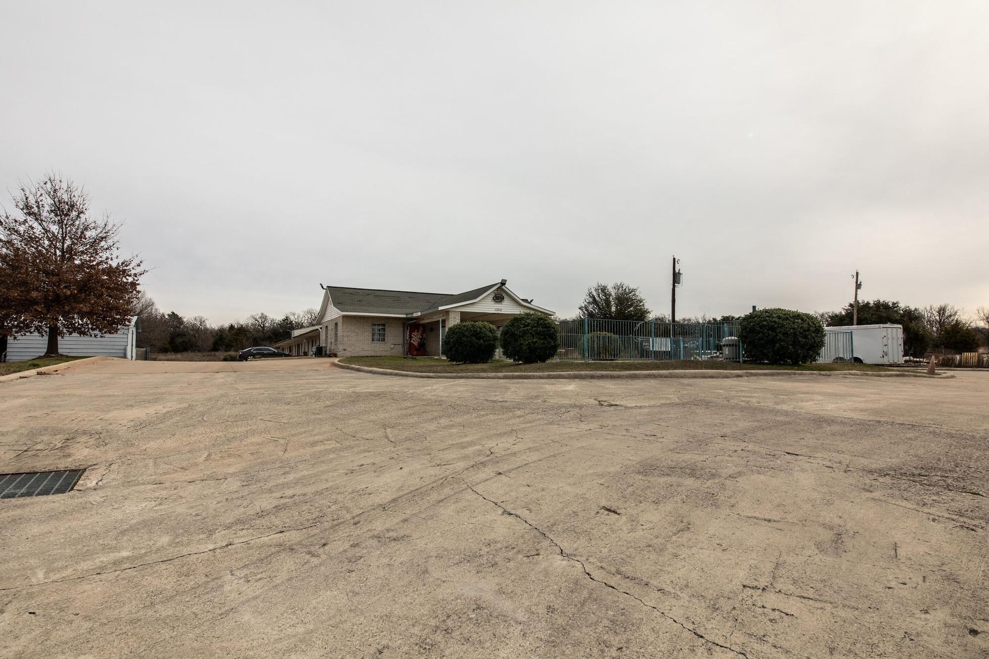 Oyo Hotel Decatur Tx Hwy 287 Northwest 外观 照片